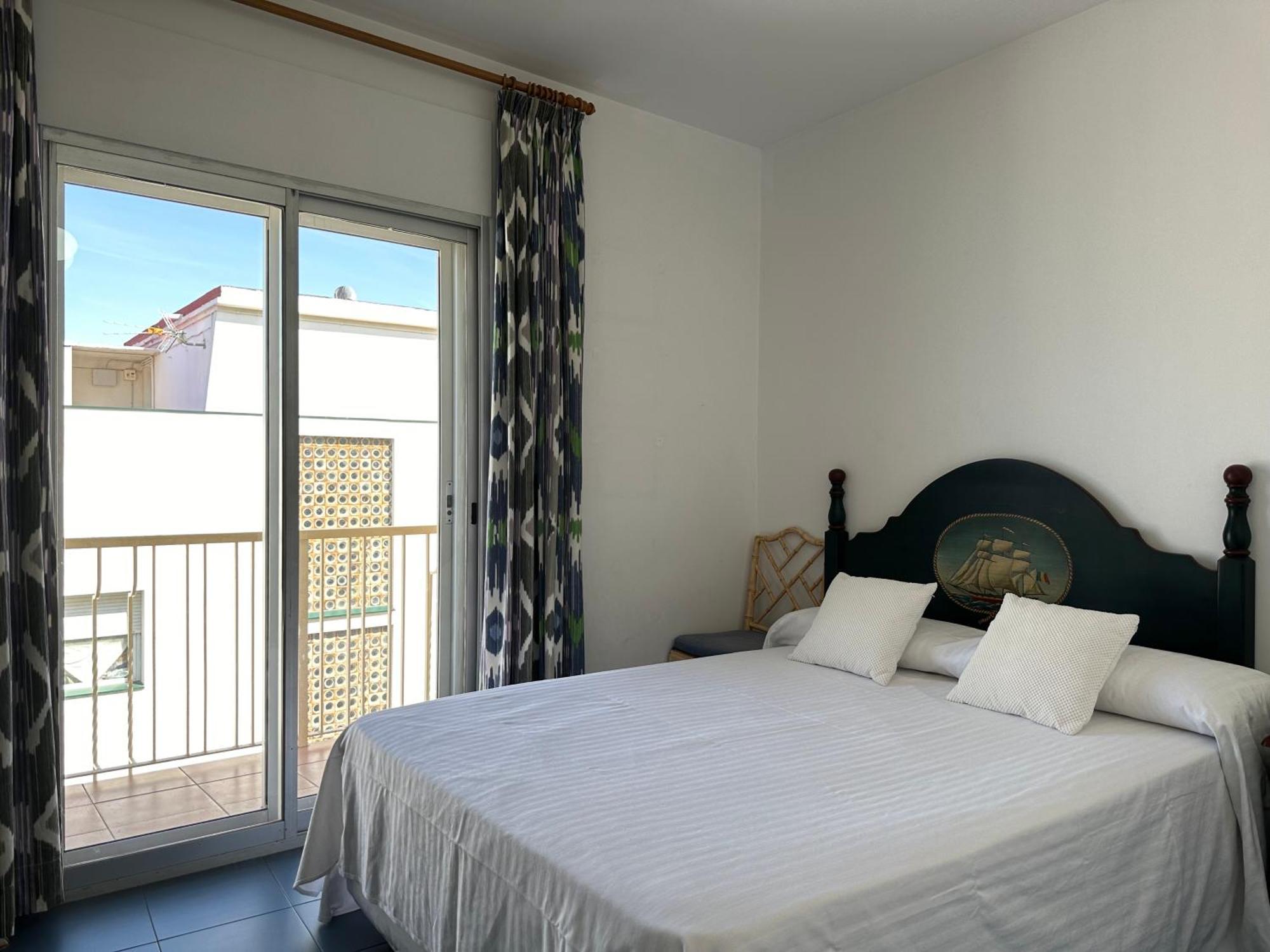 Agi Avenida Apartments Roses Zewnętrze zdjęcie